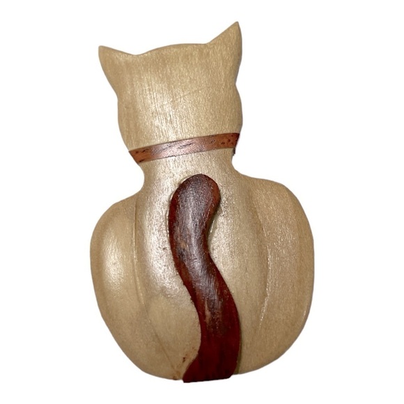 Brooch Pin - Cat - Kitten - Sitting Back View - Light and Dark Brown Wood - Picture 1 of 3